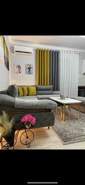 Grei Apartament